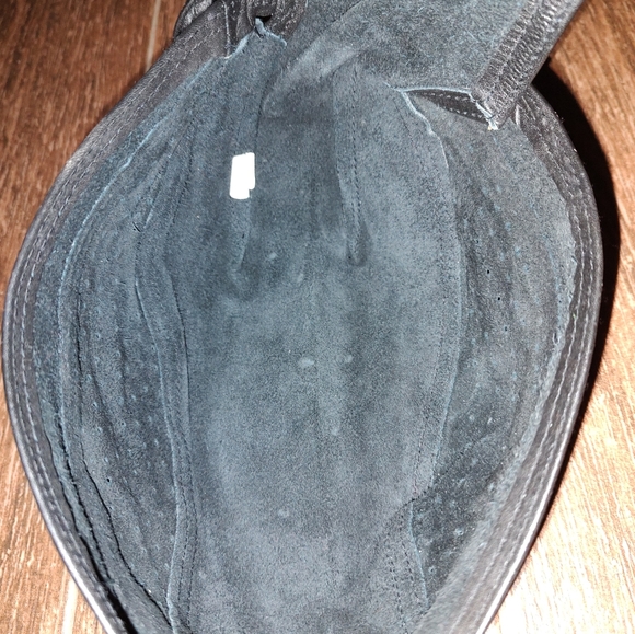 Real Leather Biker Skull Cap - Picture 5 of 8